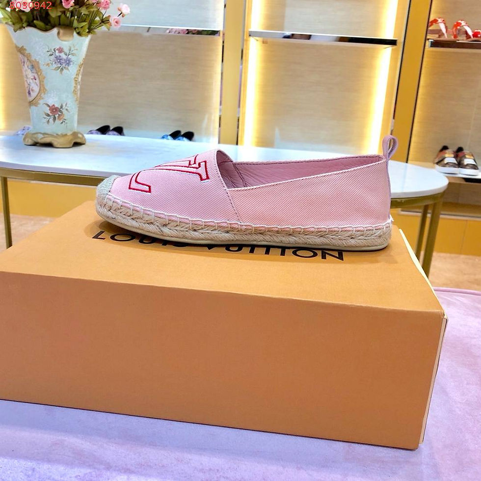 Thumbnail: LOUIS VUITTON FLAT SHOE