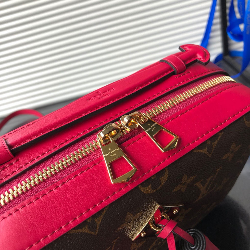 Thumbnail: LOUIS VUITTON Saintonge