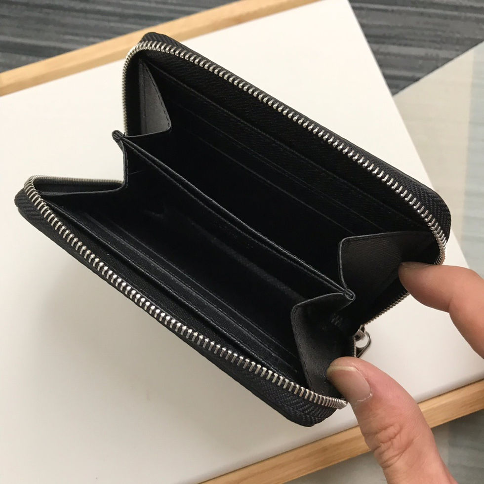 Thumbnail: LOUIS VUITTON ZIPPY COIN PURSE