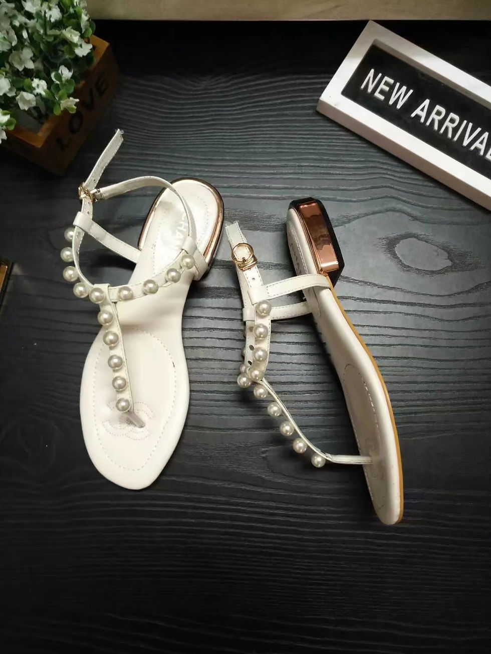 Thumbnail: CHANEL Womens Leather Sandals