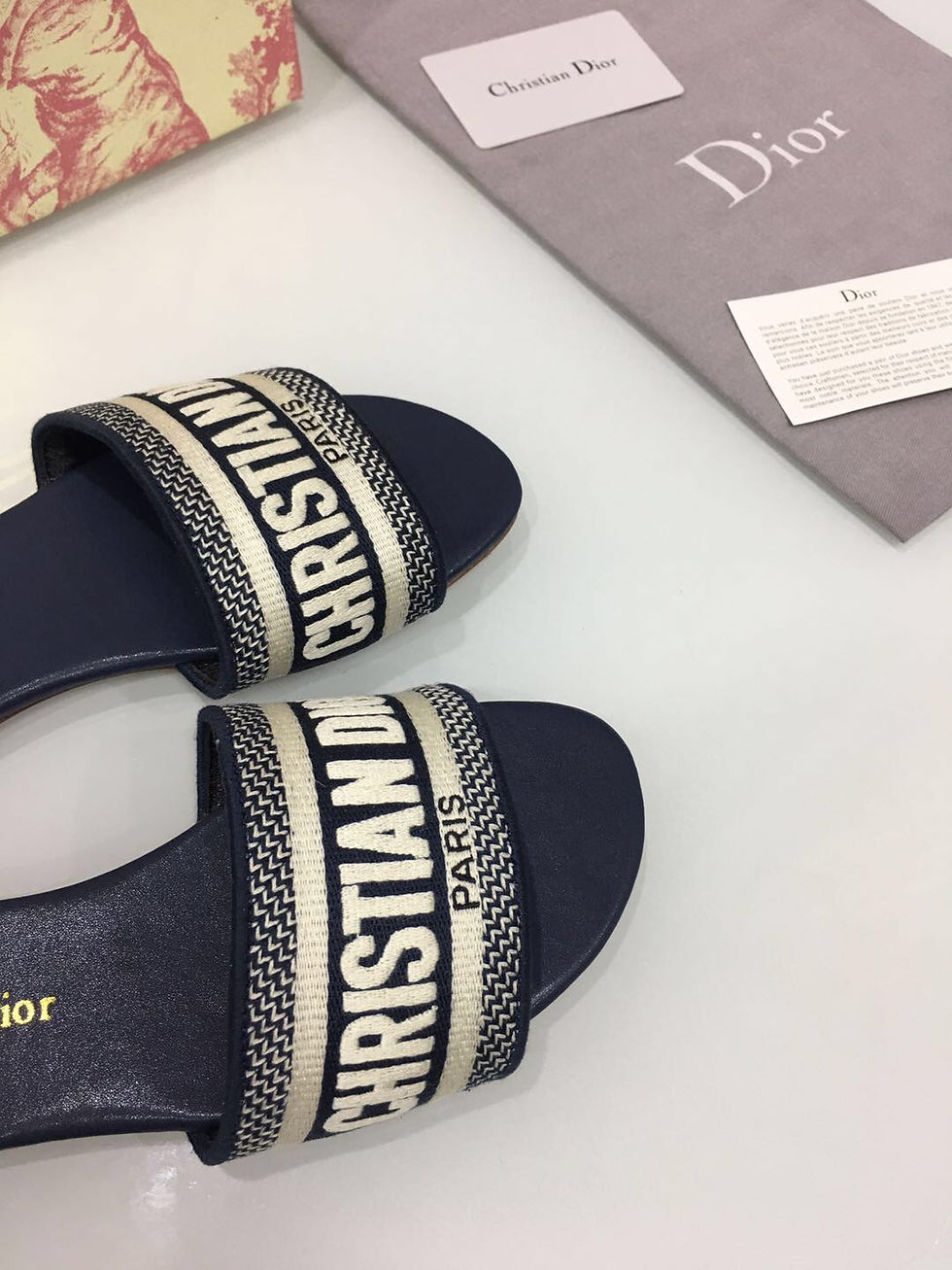 Thumbnail: DIOR SLIDE 