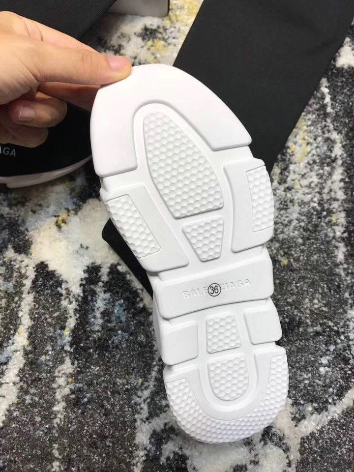 Thumbnail: BALENCIAGA Womens Classic Sneakers