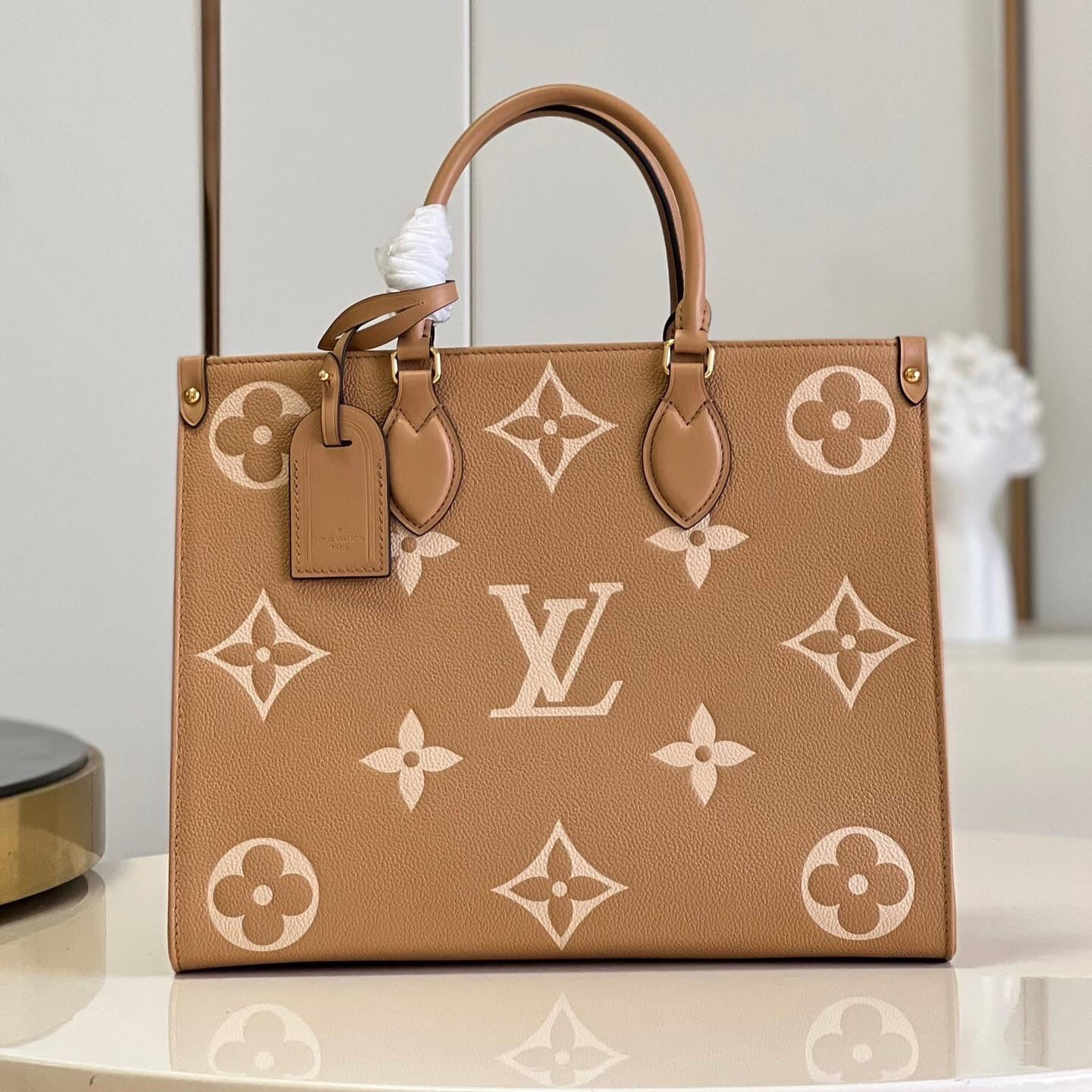 LOUIS VUITTON ONTHEGO