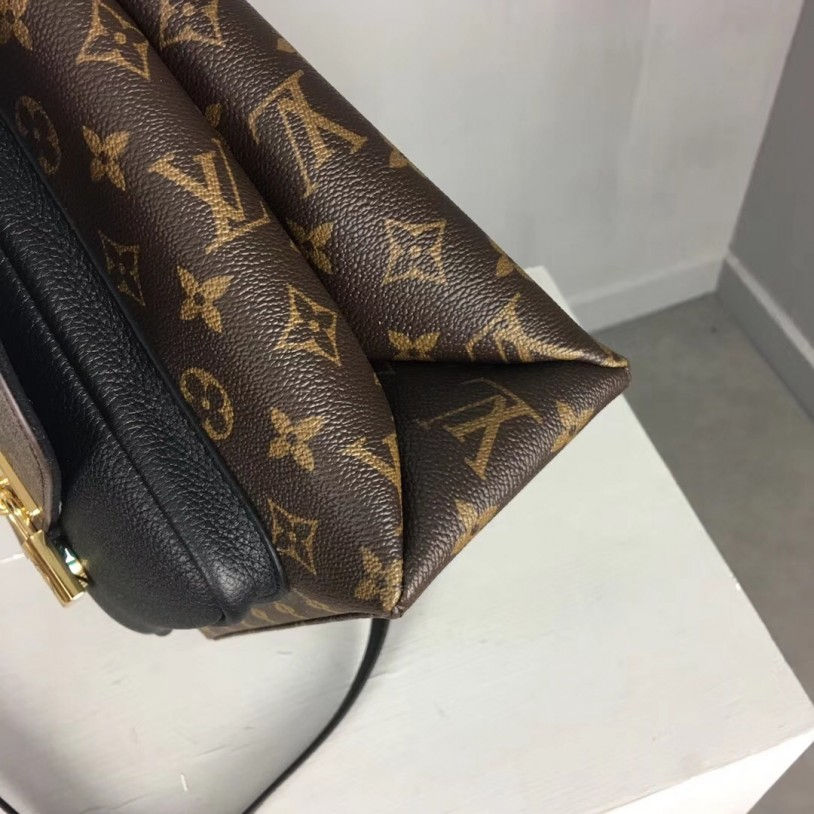 Miniature : LOUIS VUITTON Marignan Monogram Leather Bag