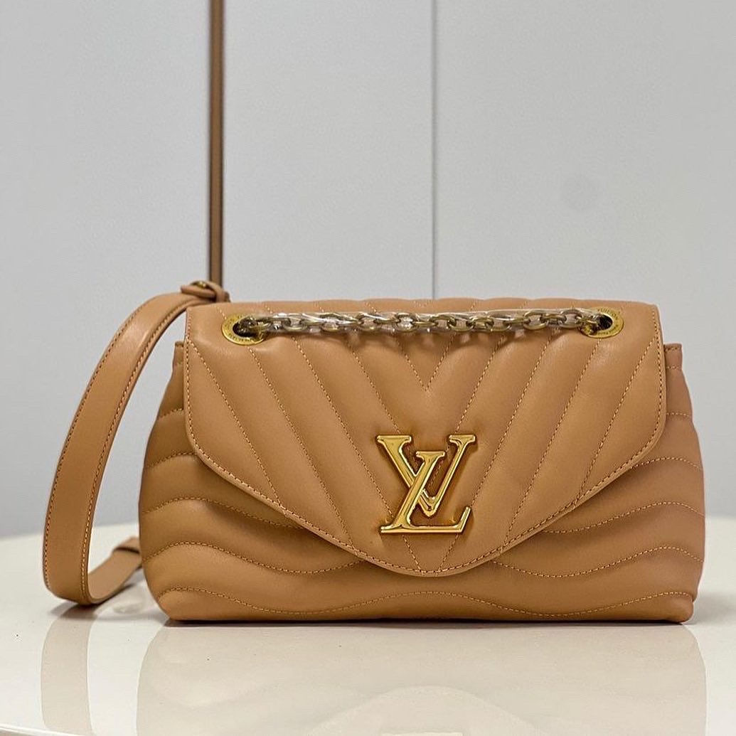 LOUIS VUITTON BAG