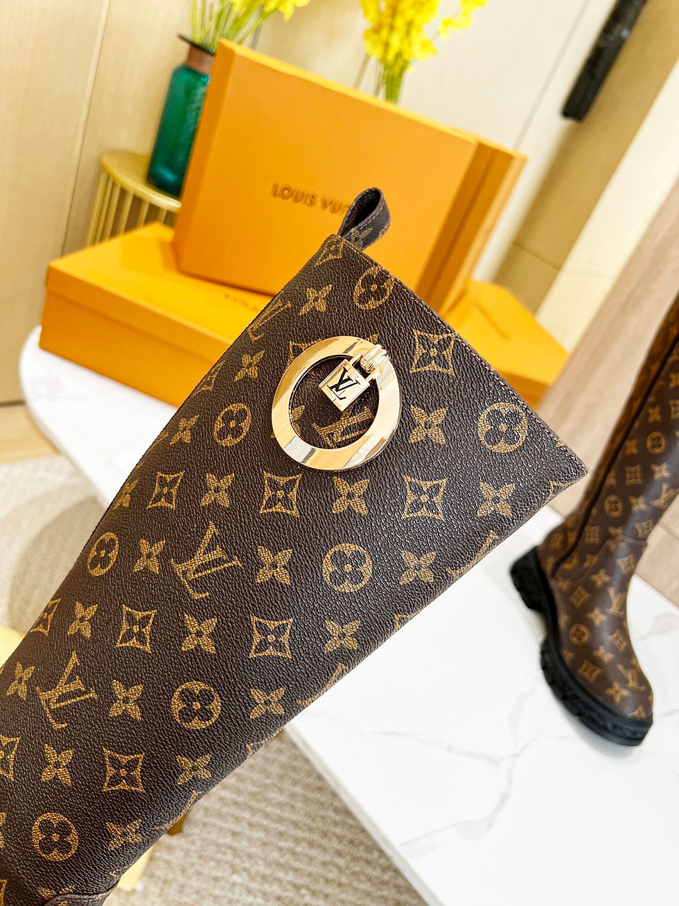 Thumbnail: LOUIS VUITTON SHOE