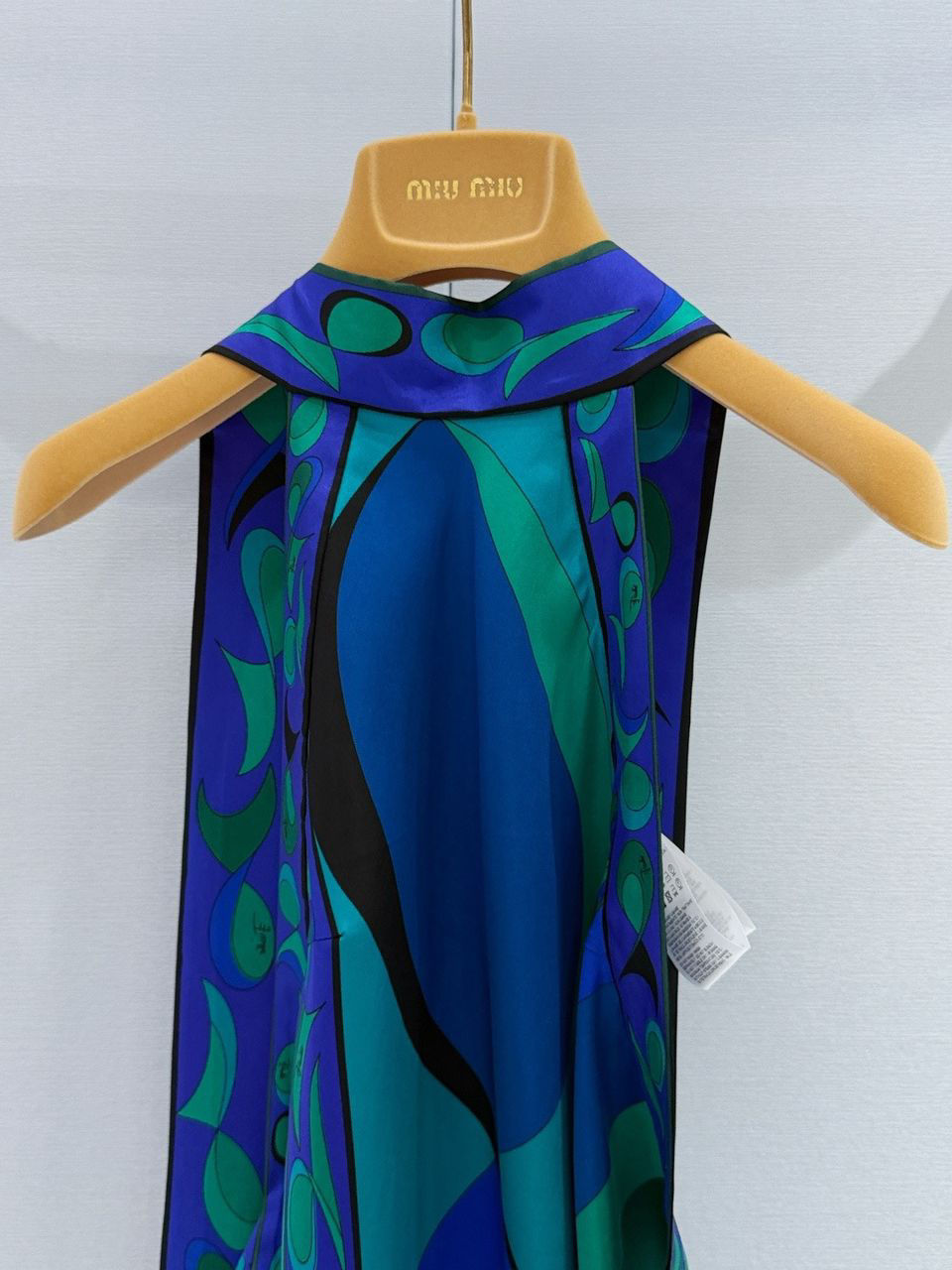 Thumbnail: Emilio Pucci Vivara Print Women's Multicolor Sleeveless Top