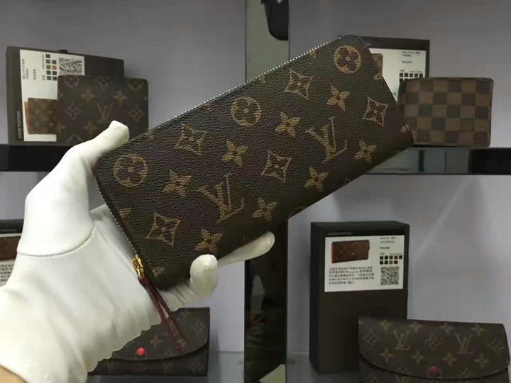 Thumbnail: LOUIS VUITTON Leather Wallet