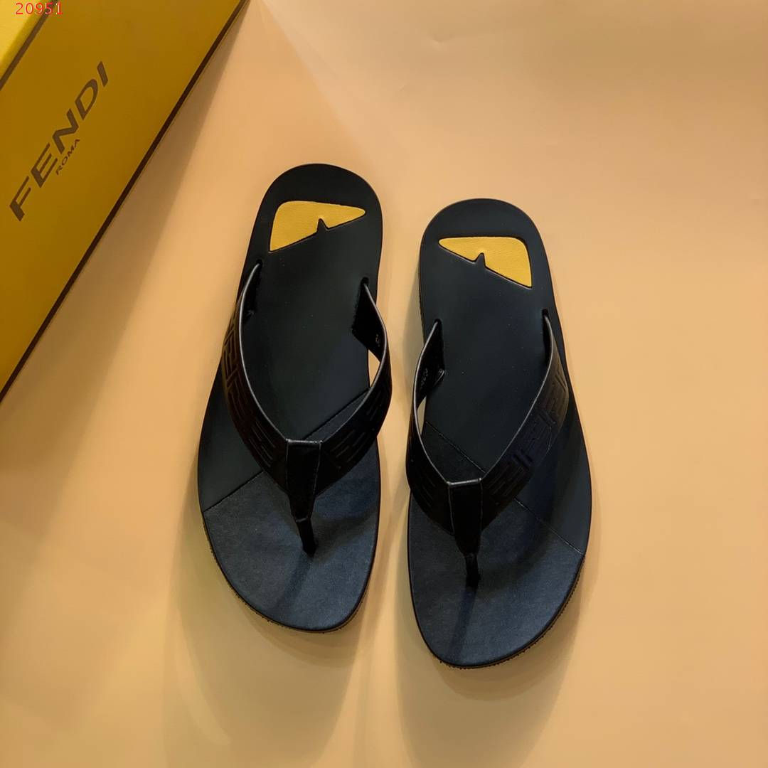 FENDI Leather Slippers