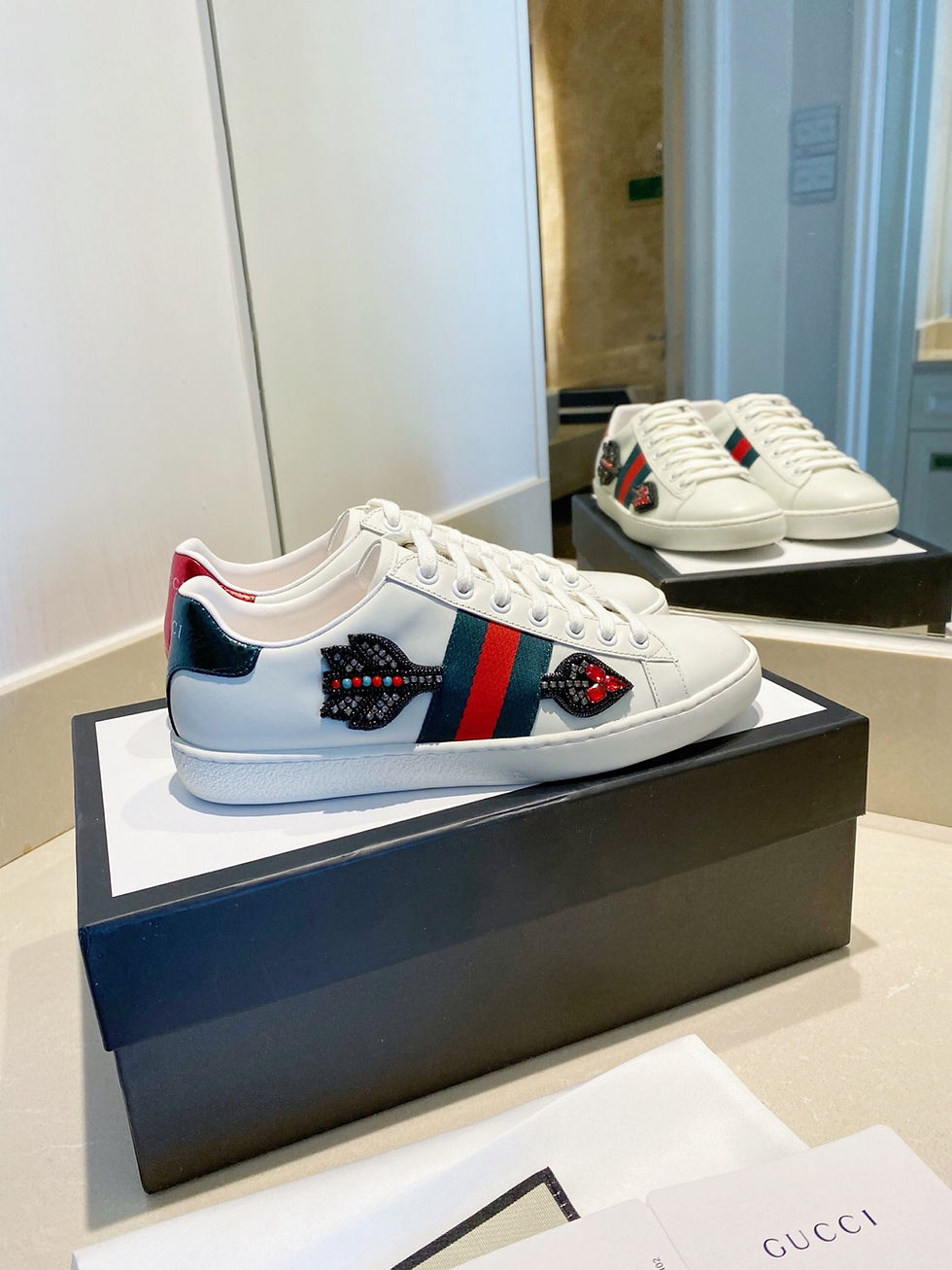Thumbnail: GUCCI Sneaker
