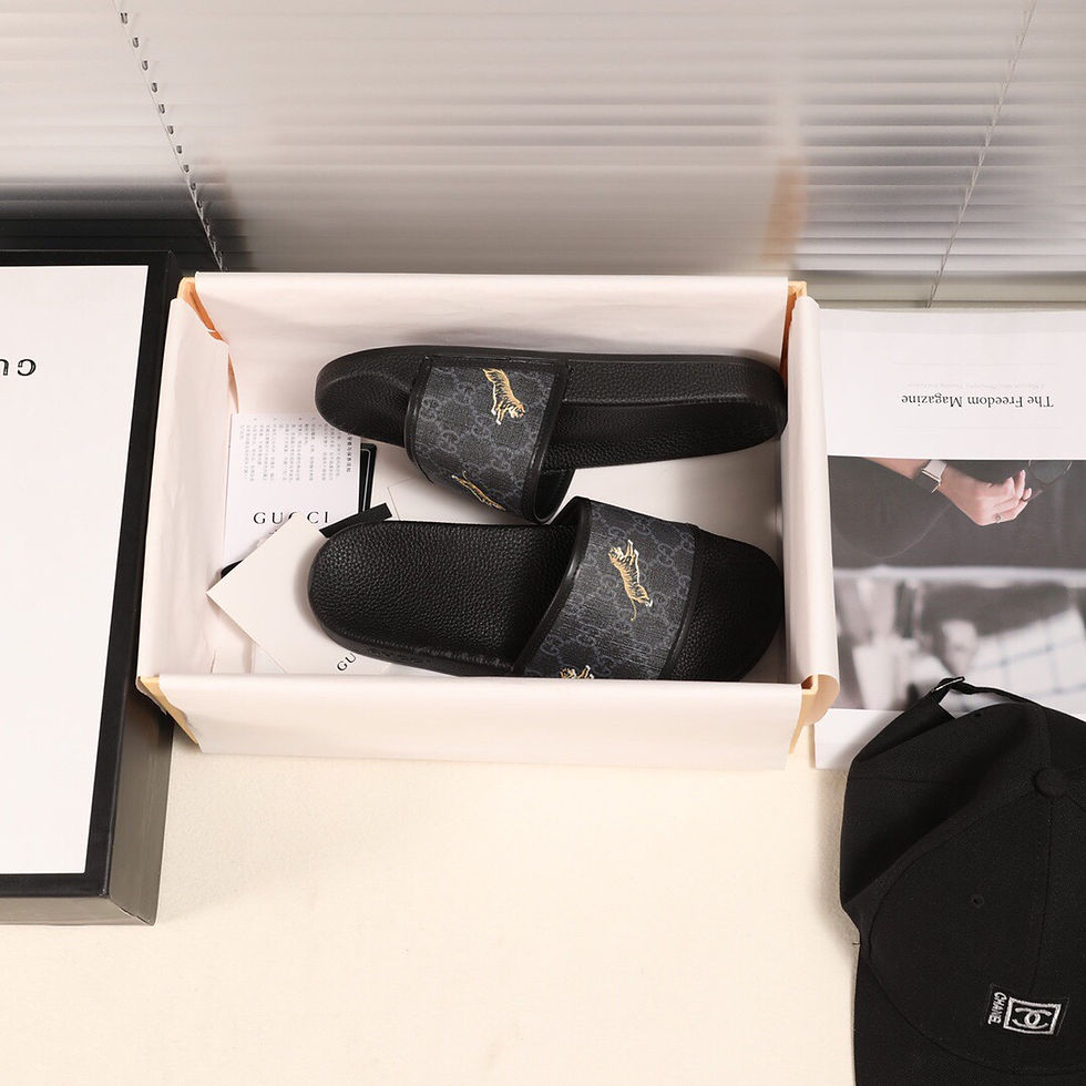 Thumbnail: GUCCI Slippers 