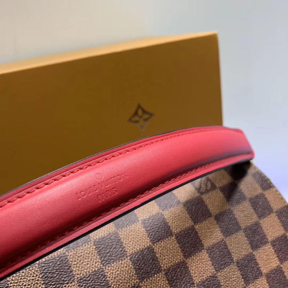 Thumbnail: LOUIS VUITTON SHOULDER BAG
