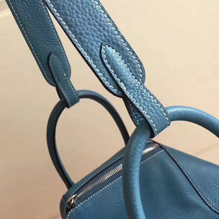 Thumbnail: HERMES Lindy Shoulder Leather Bag