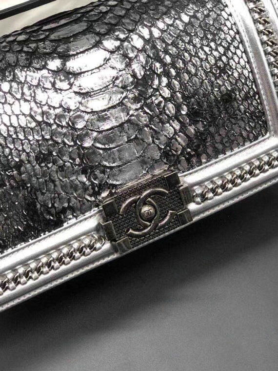 Thumbnail: CHANEL Lambskin Leather Bag