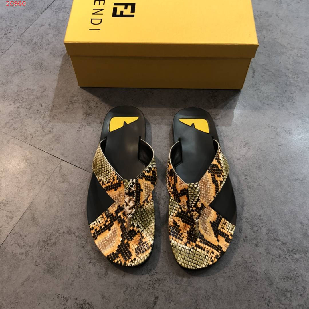 FENDI Leather Slippers