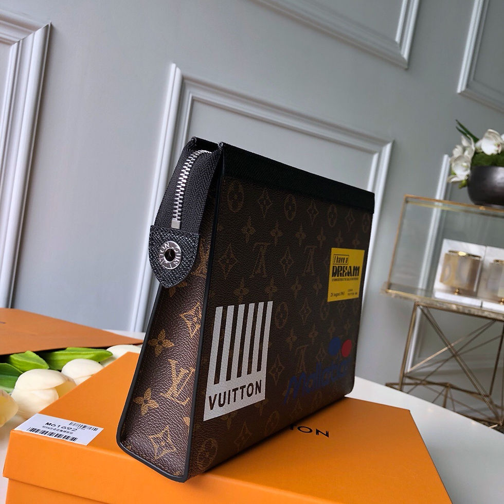 Thumbnail: LOUIS VUITTON POUCH