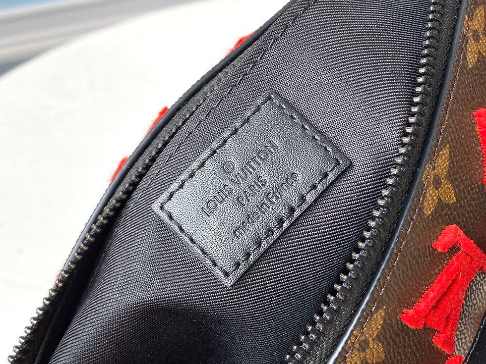 Thumbnail: LOUIS VUITTON Handbag