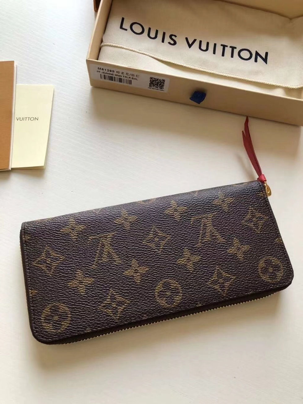 Thumbnail: LOUIS VUITTON RED ZIPPY WALLET