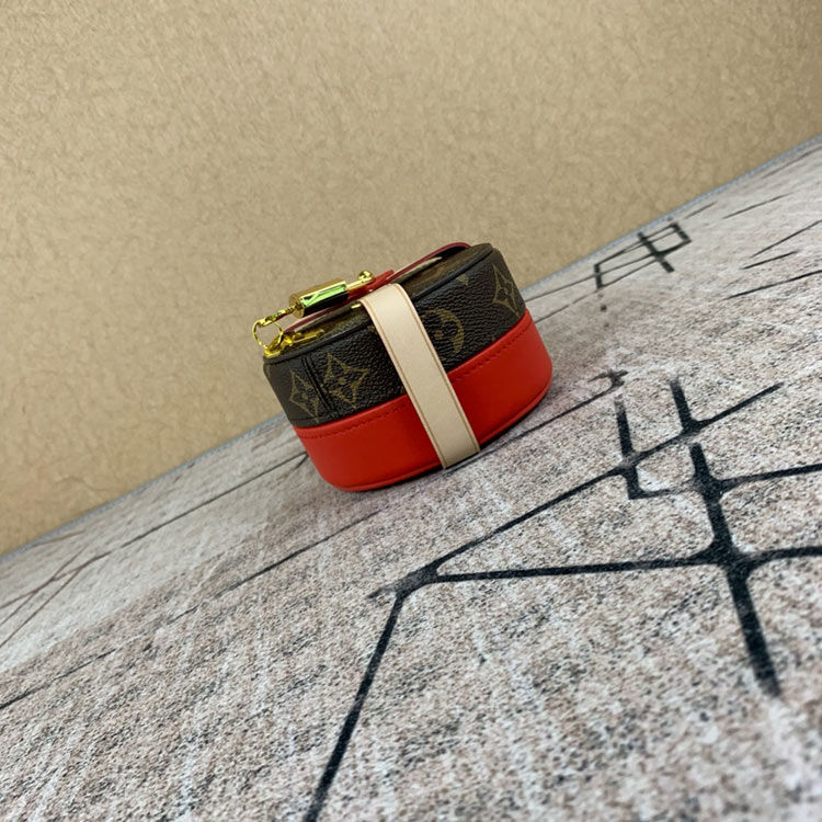 Thumbnail: LOUIS VUITTON Lock Me Box PM