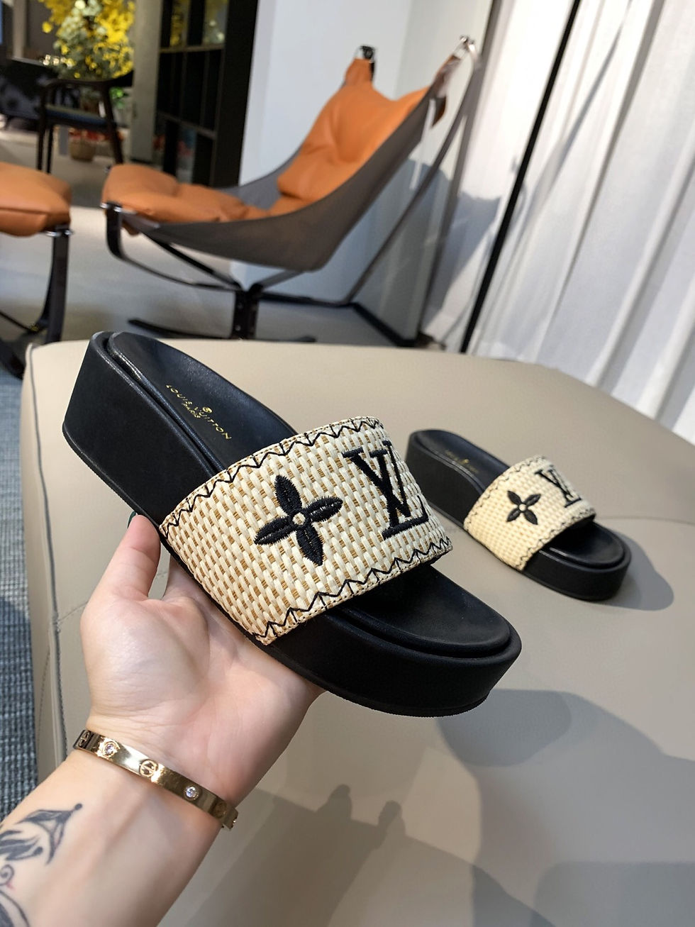 Thumbnail: LOUIS VUITTON  SLIPPERS 