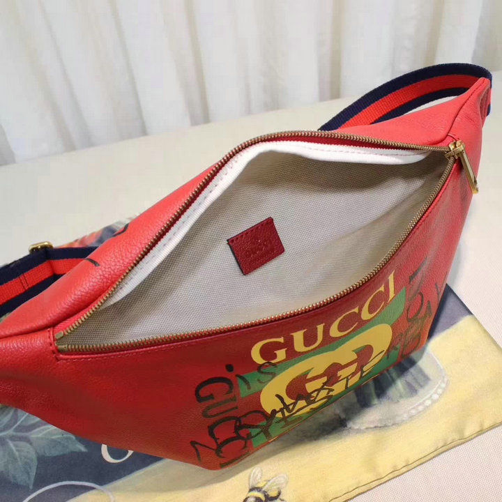 Thumbnail: GUCCI Sylvie Leather Waist Shoulder Bag