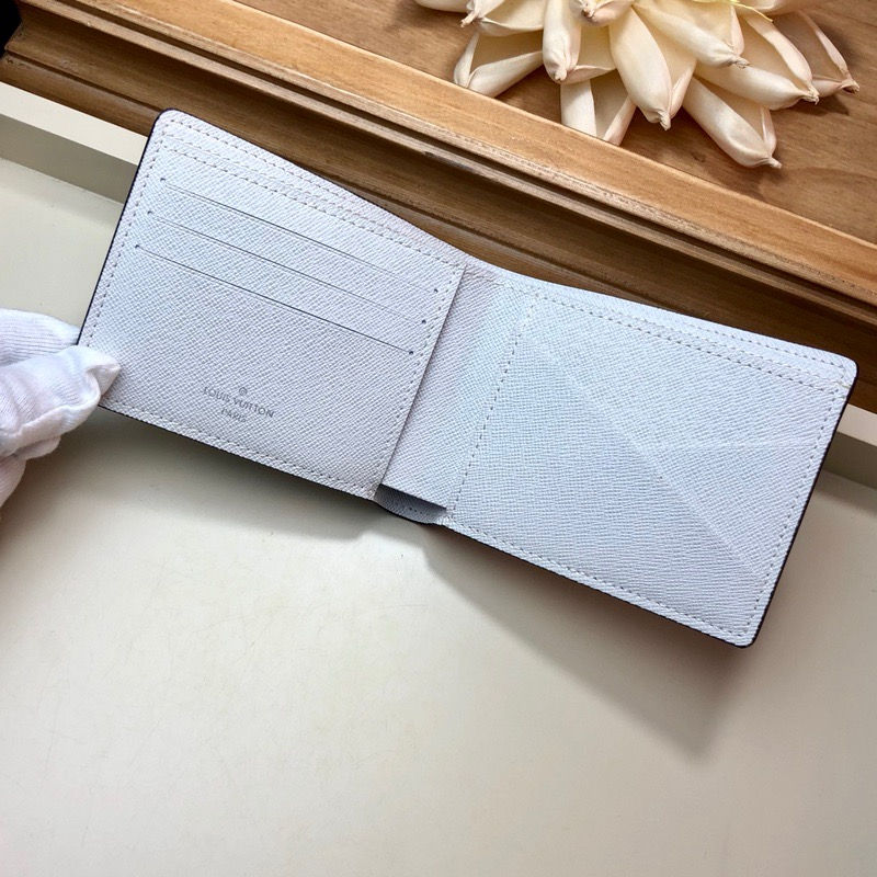 Thumbnail: LOUIS VUITTON Canvas Leather Wallet