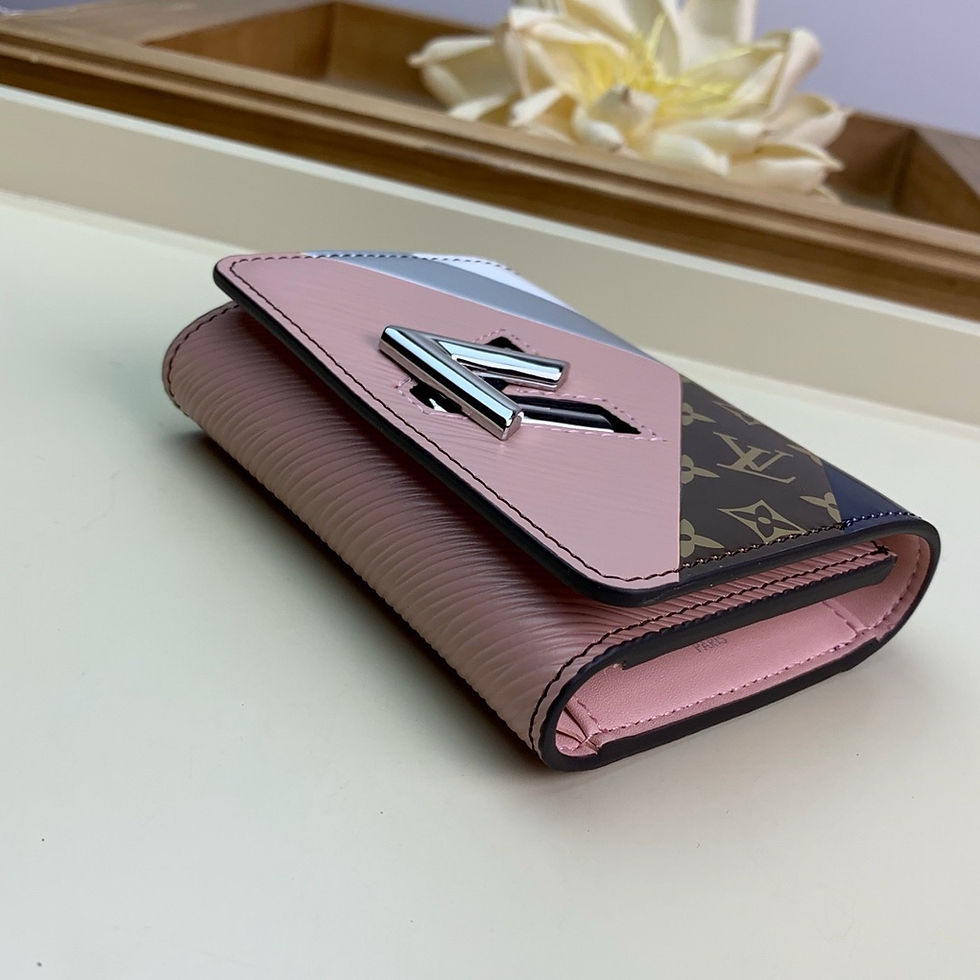 Thumbnail: LOUIS VUITTON WALLET