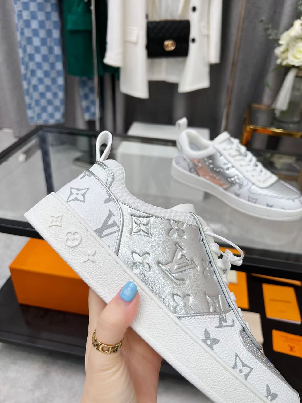 Thumbnail: LOUIS VUITTON SNEAKERS