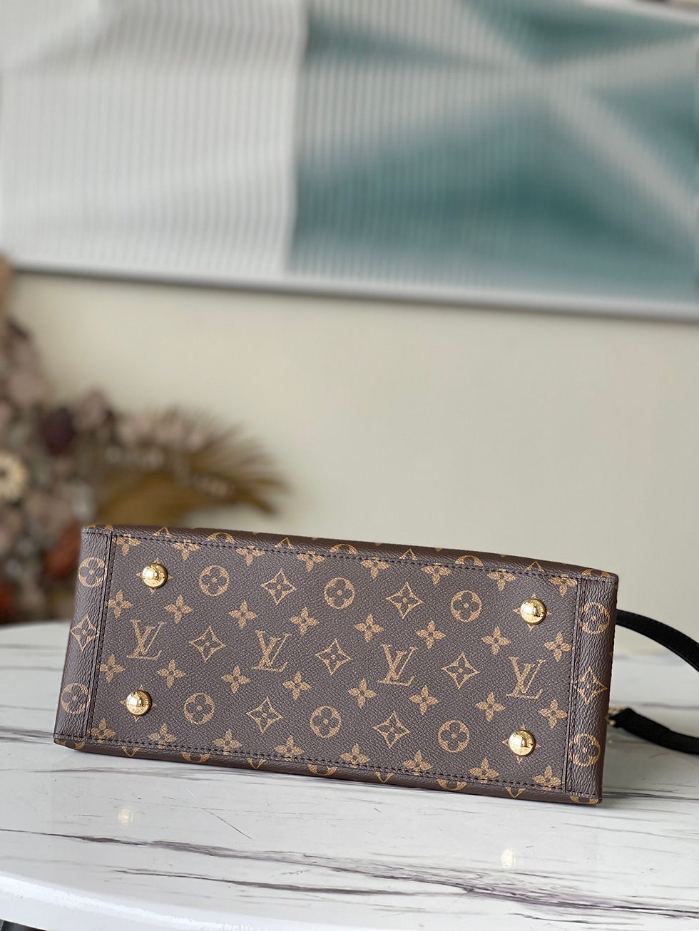 Thumbnail: LOUIS VUITTON BAG