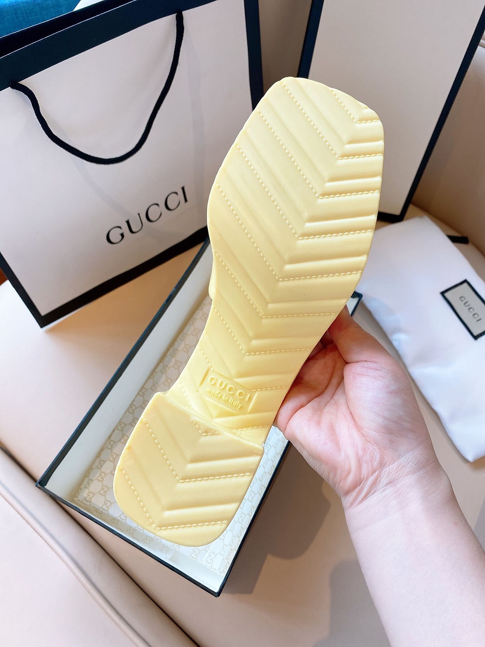 Miniatura: GUCCI Slippers 