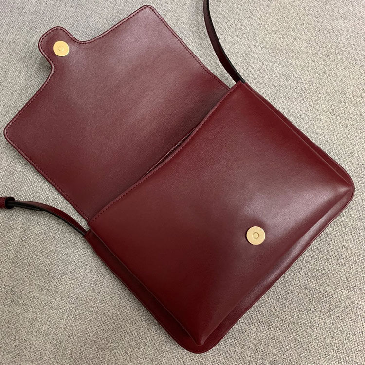 Thumbnail: GUCCI Arli Leather Bag