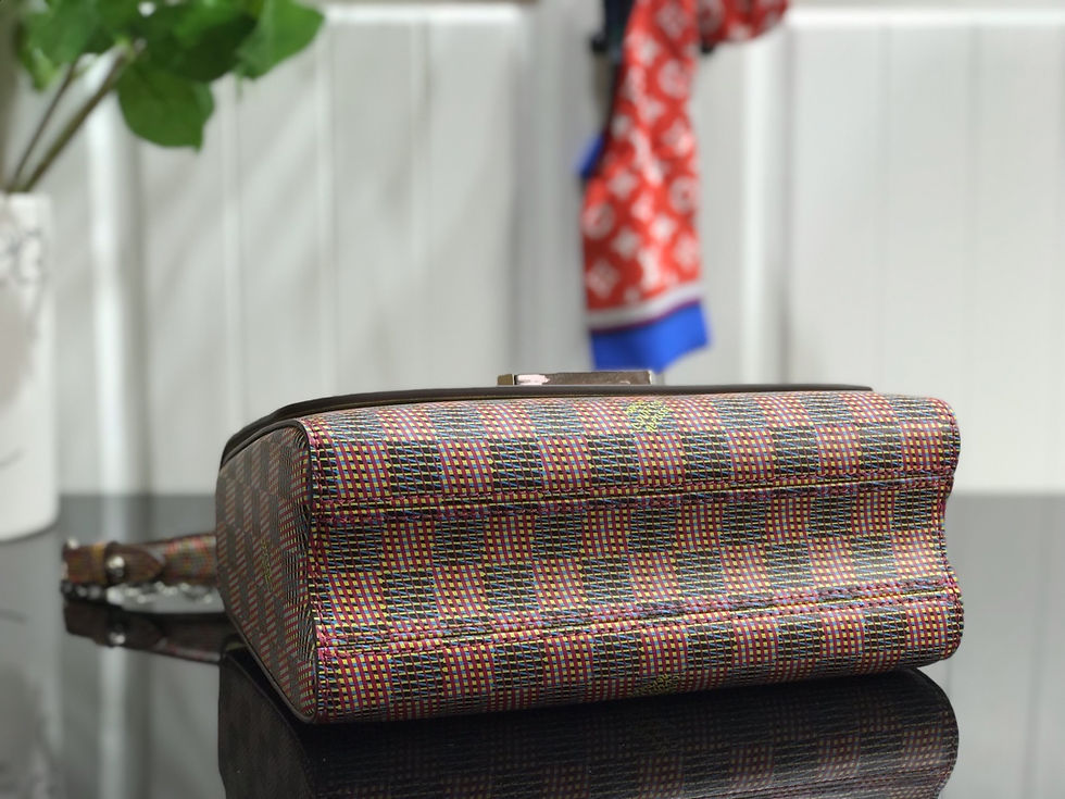 Miniaturbild: LOUIS VUITTON TWIST MM