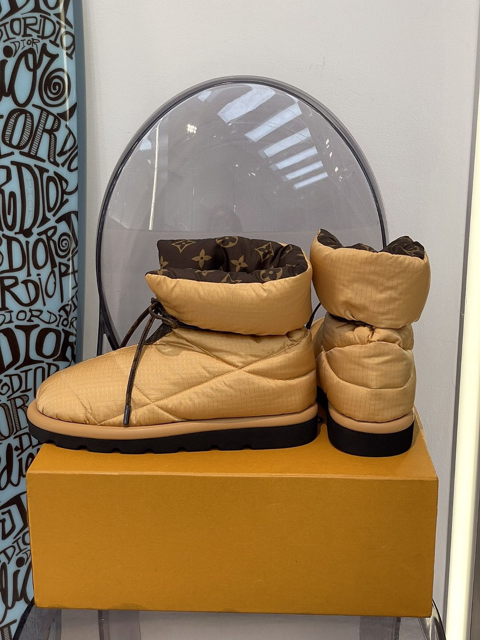 Thumbnail: LOUIS VUITTON SHOE