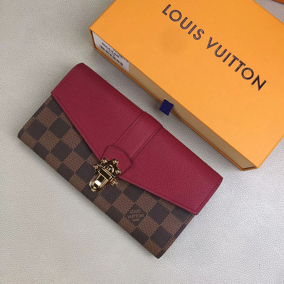 Thumbnail: LOUIS VUITTON Monogram Leather Purse