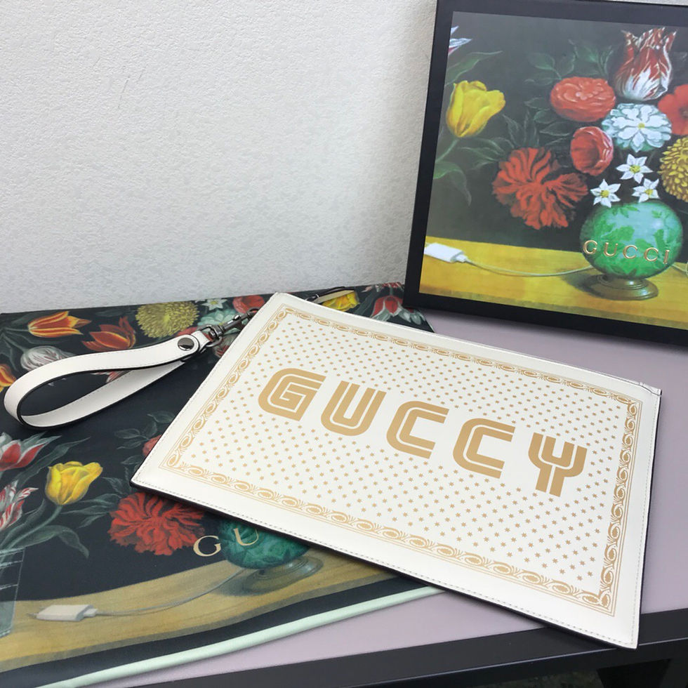 Thumbnail: GUCCI Leather Pouch Wallet