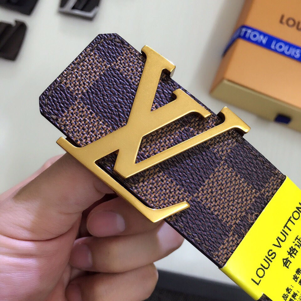 Miniaturbild: LOUIS VUITTON Leather Belt