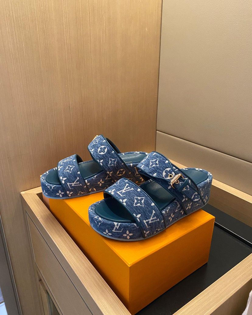Thumbnail: LOUIS VUITTON SANDALS 