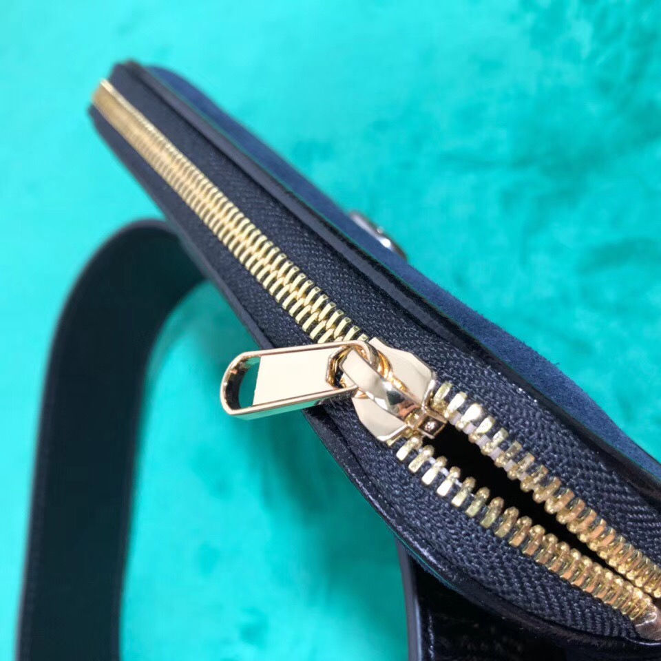 Thumbnail: GUCCI GG Crossbody Shoulder Bag
