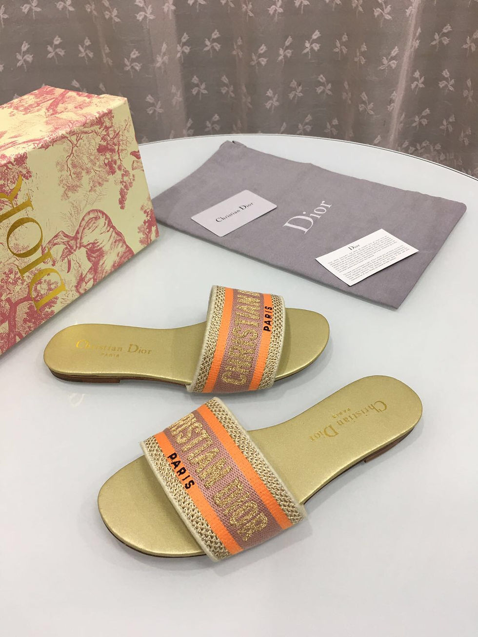 Thumbnail: DIOR SLIDE 