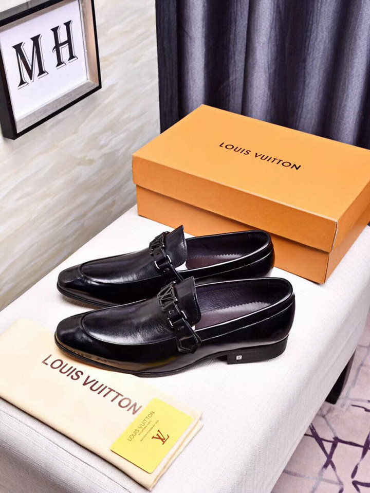 Thumbnail: LOUIS VUITTON Mens Leather Shoes