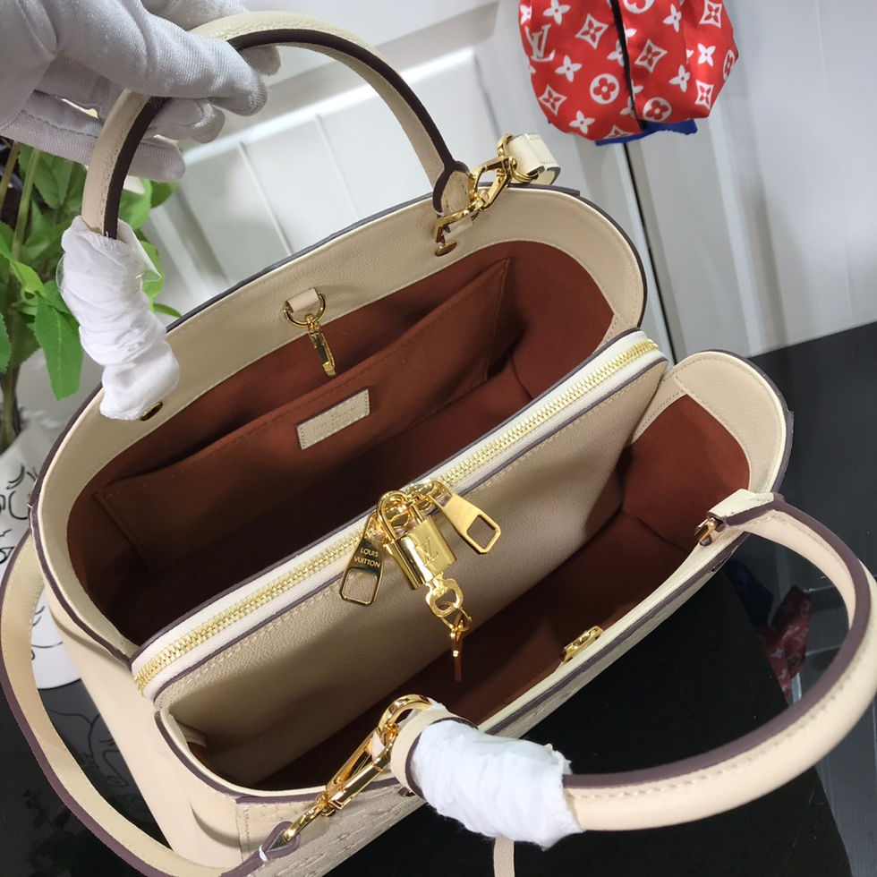 Thumbnail: LOUIS VUITTON MONTAIGNE MM