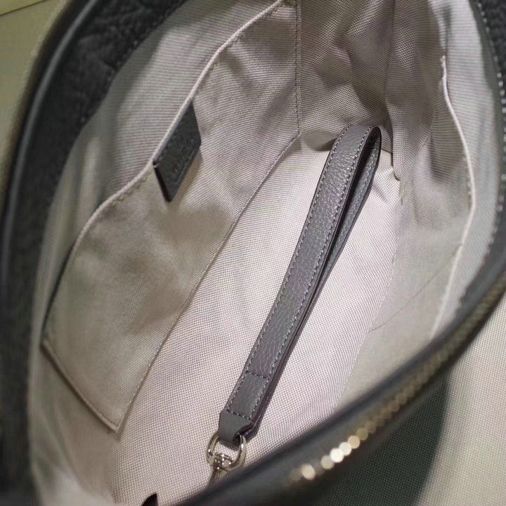 Thumbnail: GUCCI Zip Top Leather Wallet Purse