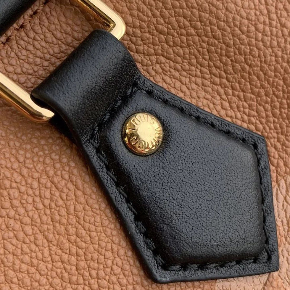 Thumbnail: LOUIS VUITTON SPEEDY BAG