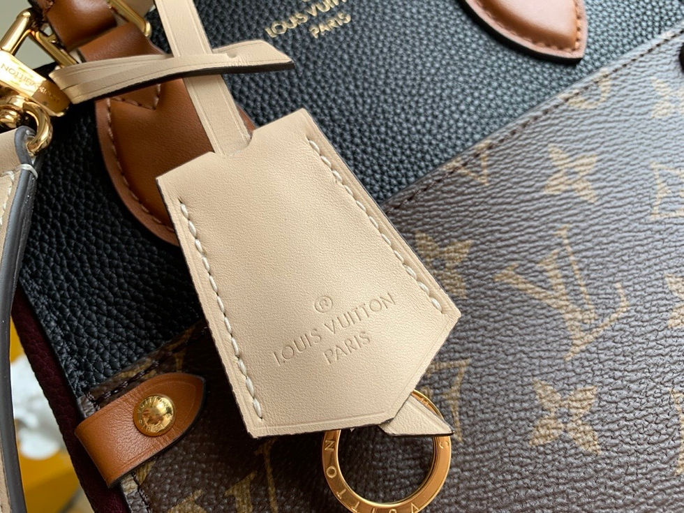 Thumbnail: LOUIS VUITTON Shoulder Bag