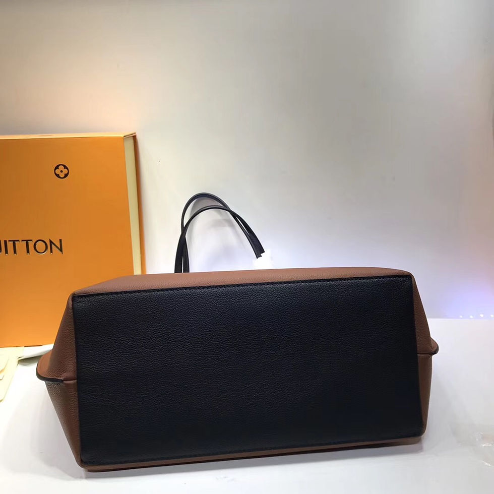 Thumbnail: LOUIS VUITTON LOCKME GO