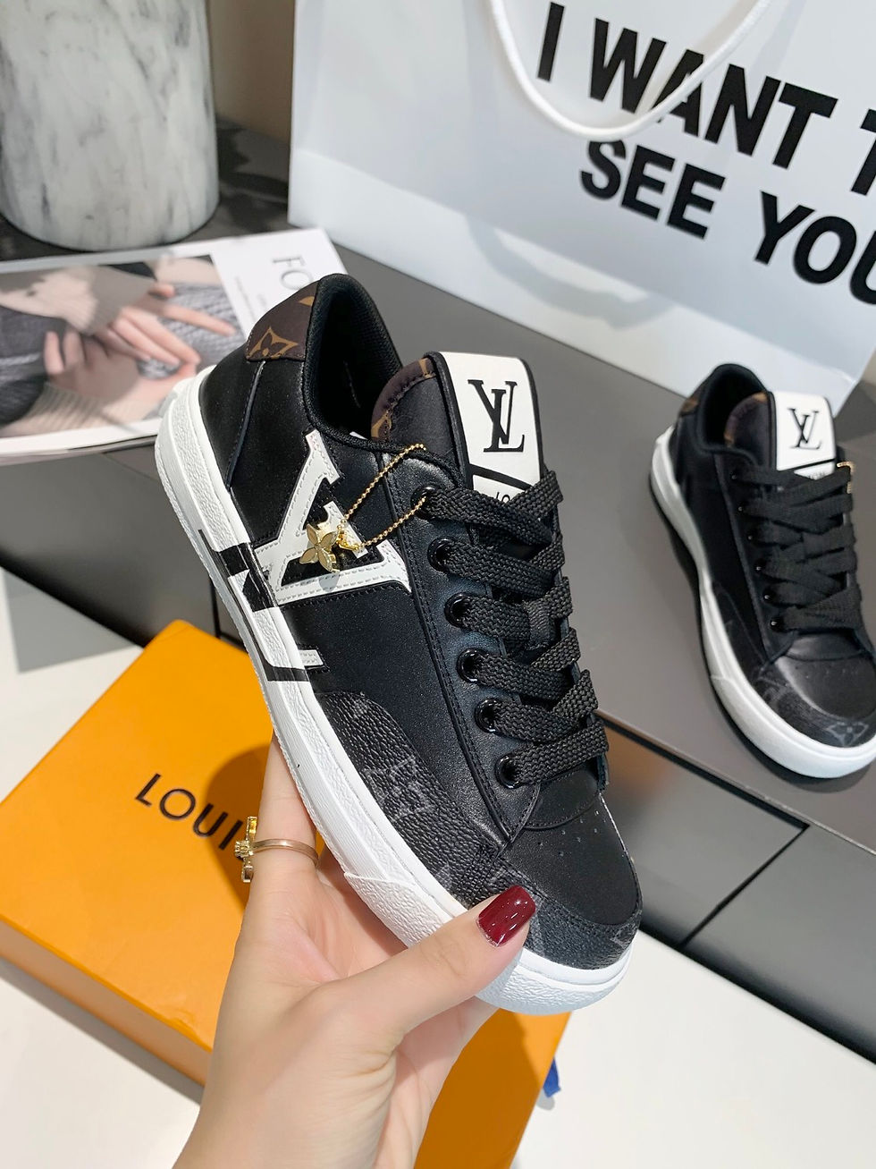 Thumbnail: LOUIS VUITTON SNEAKERS