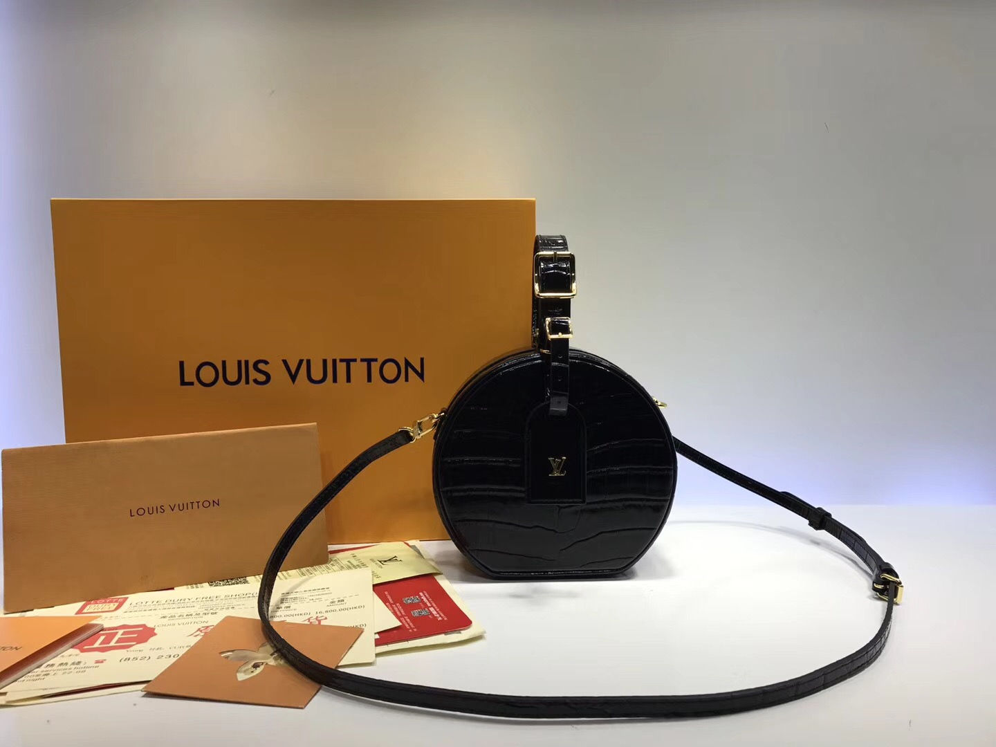 LOUIS VUITTON Petite Boîte Chapeau Monogram Bag