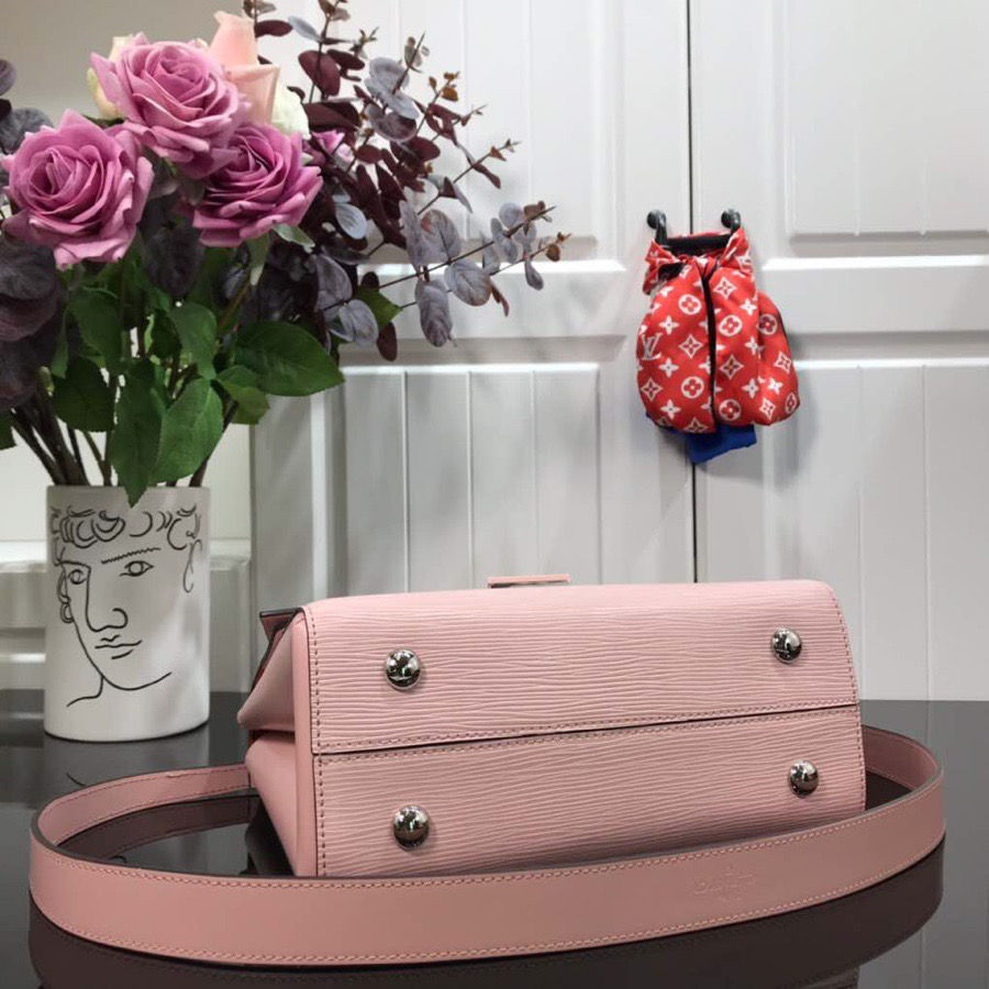 Thumbnail: LOUIS VUITTON CAPUCINES