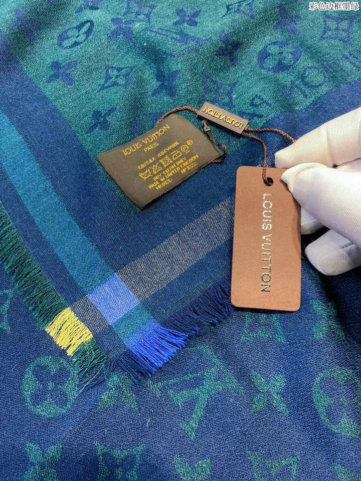 Thumbnail: LOUIS VUITTON Classic Lamb Scarf