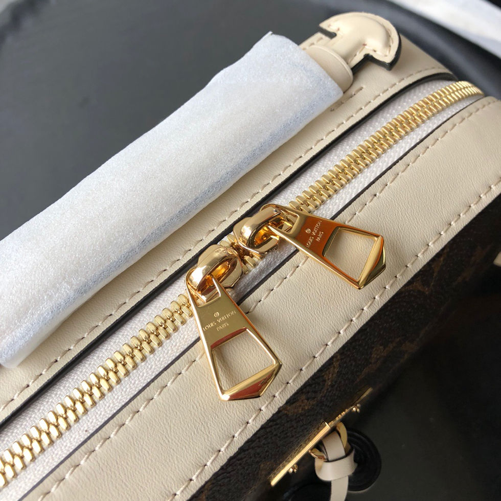 Miniatura: LOUIS VUITTON Saintonge